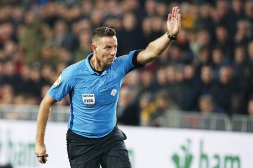 Van Boekel VAR bij Champions League-duel Barça