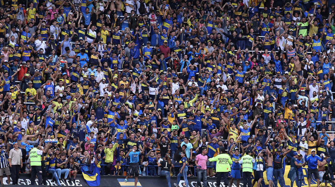 VIDEO - Stadion Boca Juniors puilt uit voor training