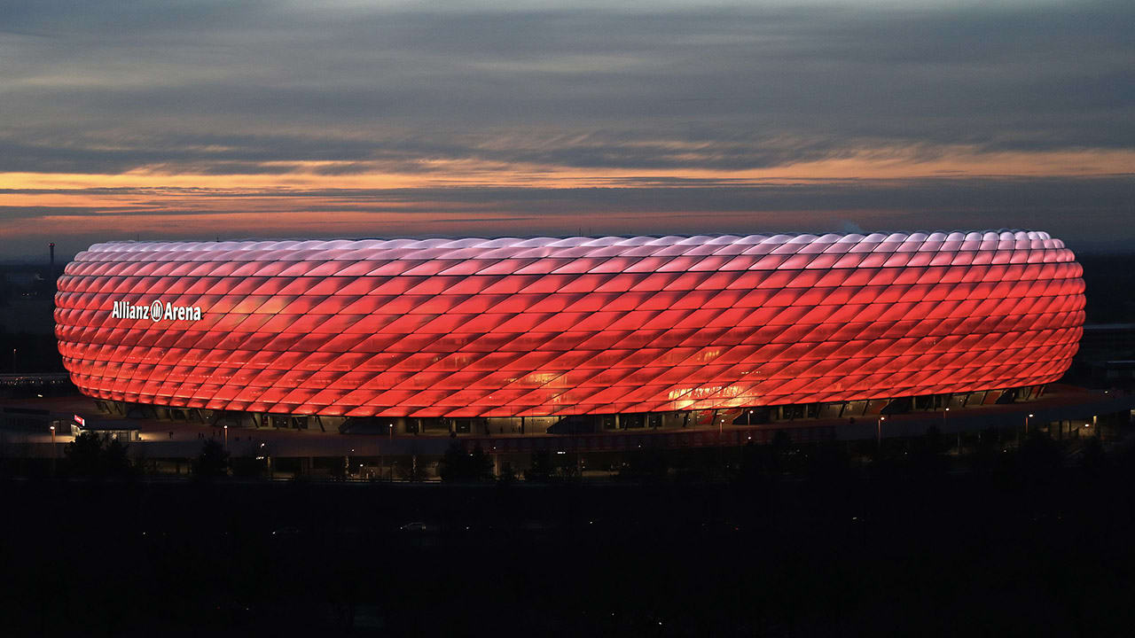 Fans van Bayern kunnen nu zwemmen in stadion