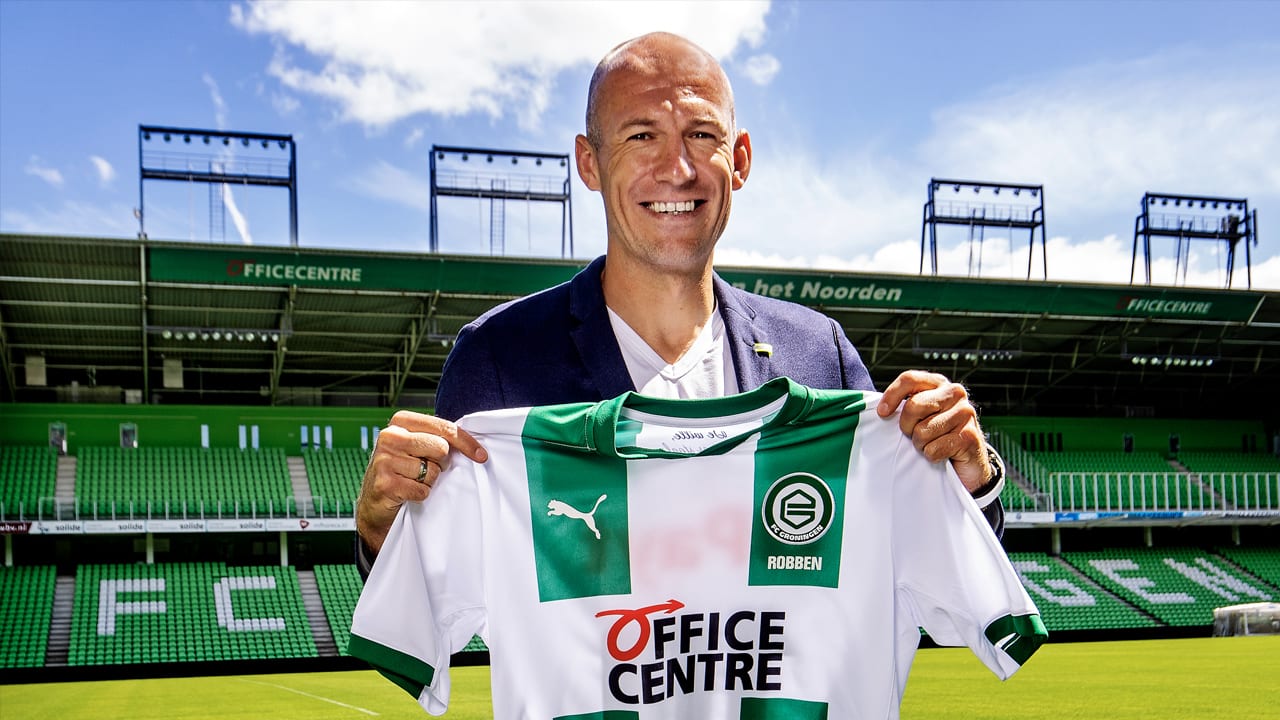 FC Groningen biedt gesigneerde shirts Robben aan