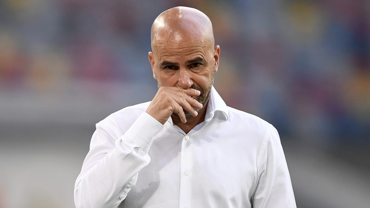 BREAKING: Peter Bosz ontslagen als trainer van Bayer Leverkusen 