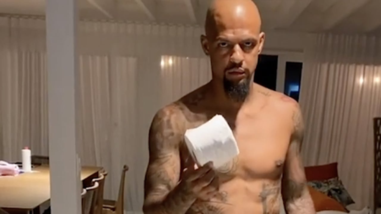 Felipe Melo geeft eigen draai aan 'stay at home-challenge'