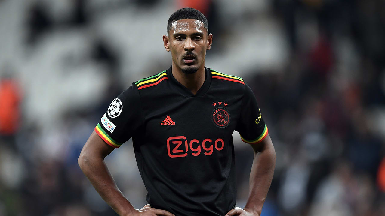 'Ik vind Sébastien Haller geen spits waar je heel erg blij van wordt'