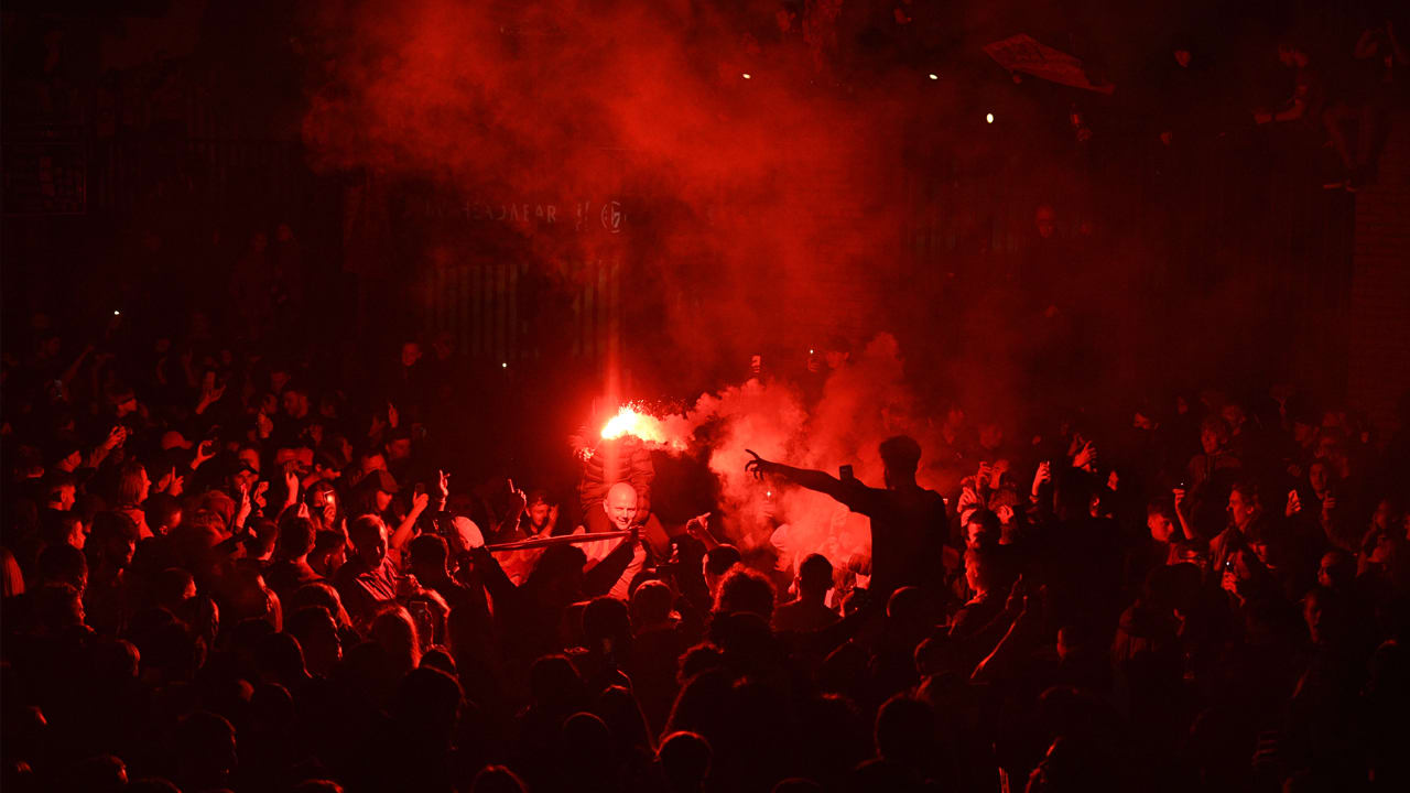 Negen arrestaties bij 'verboden' kampioensfeest Liverpool