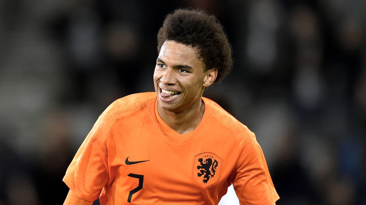 Stengs bij Oranje na afmeldingen Bergwijn en Ihattaren