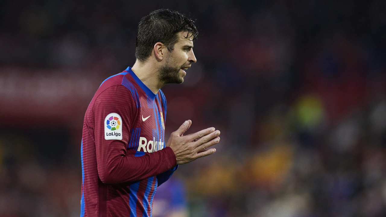 ZIEN! Woedende Piqué deelt screenshot van bankafschrift van salaris bij Barça