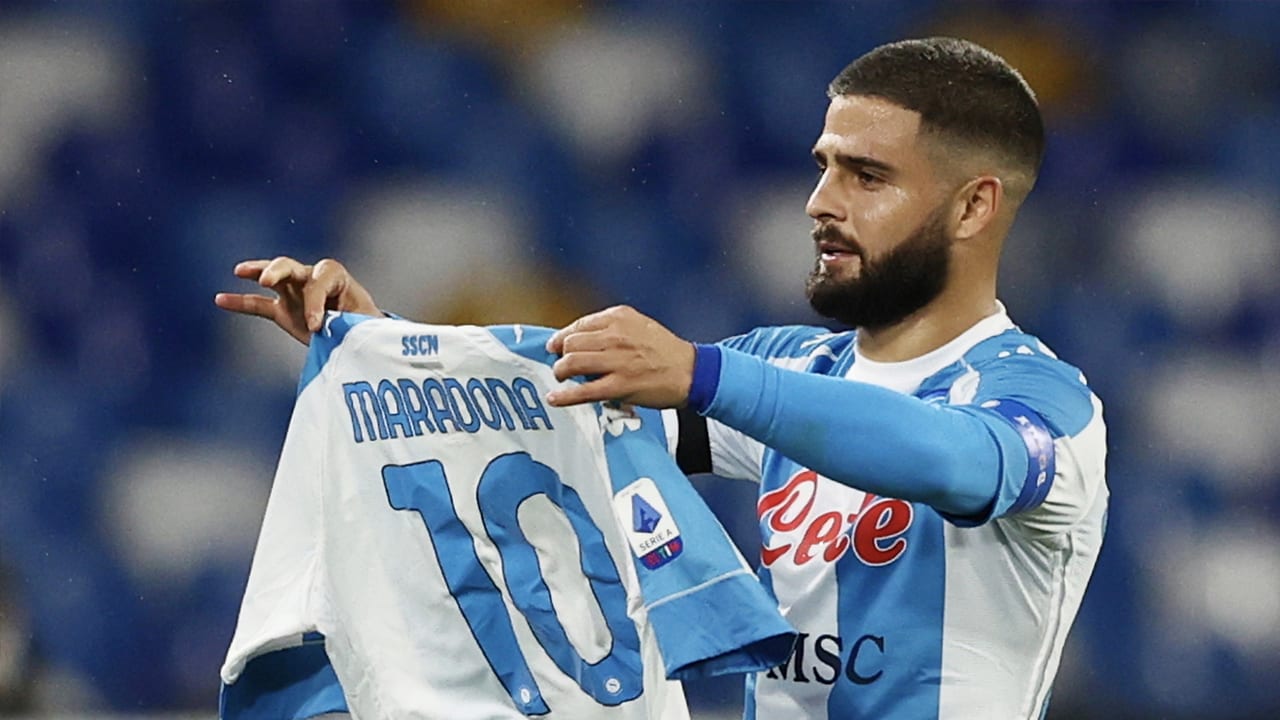 Royale zege Napoli op emotionele avond in Stadio San Paolo