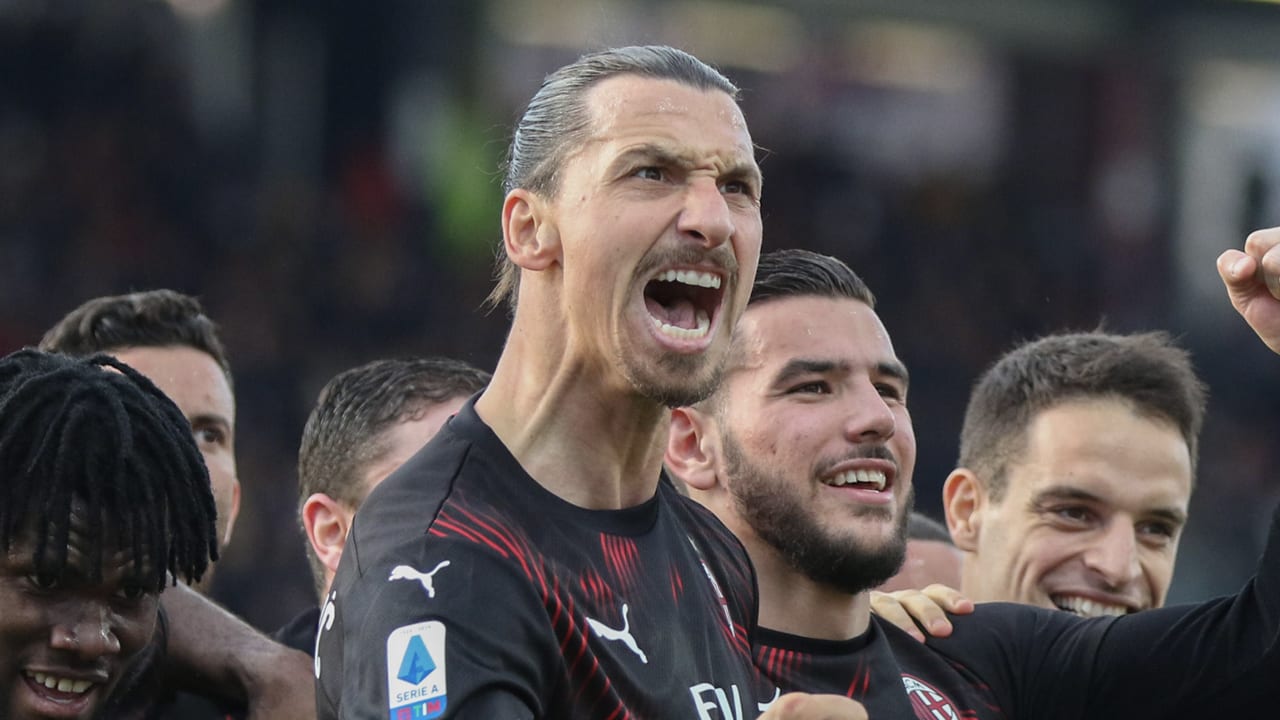 Zlatan draagt met doelpunt bij aan zege AC Milan