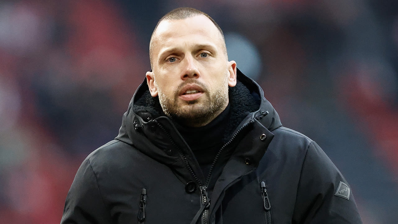 John Heitinga reageert voor het eerst op vertrek bij Ajax