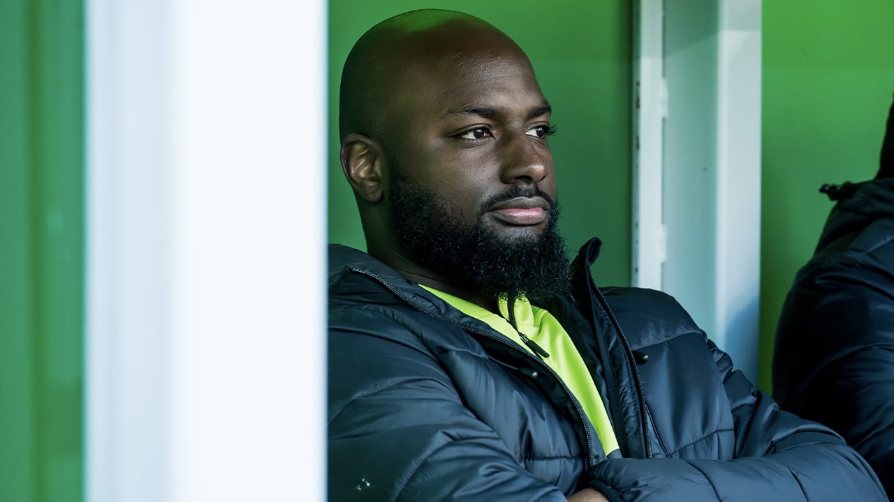 FC Groningen en Jetro Willems doen aangifte tegen supporter die klap uitdeelde