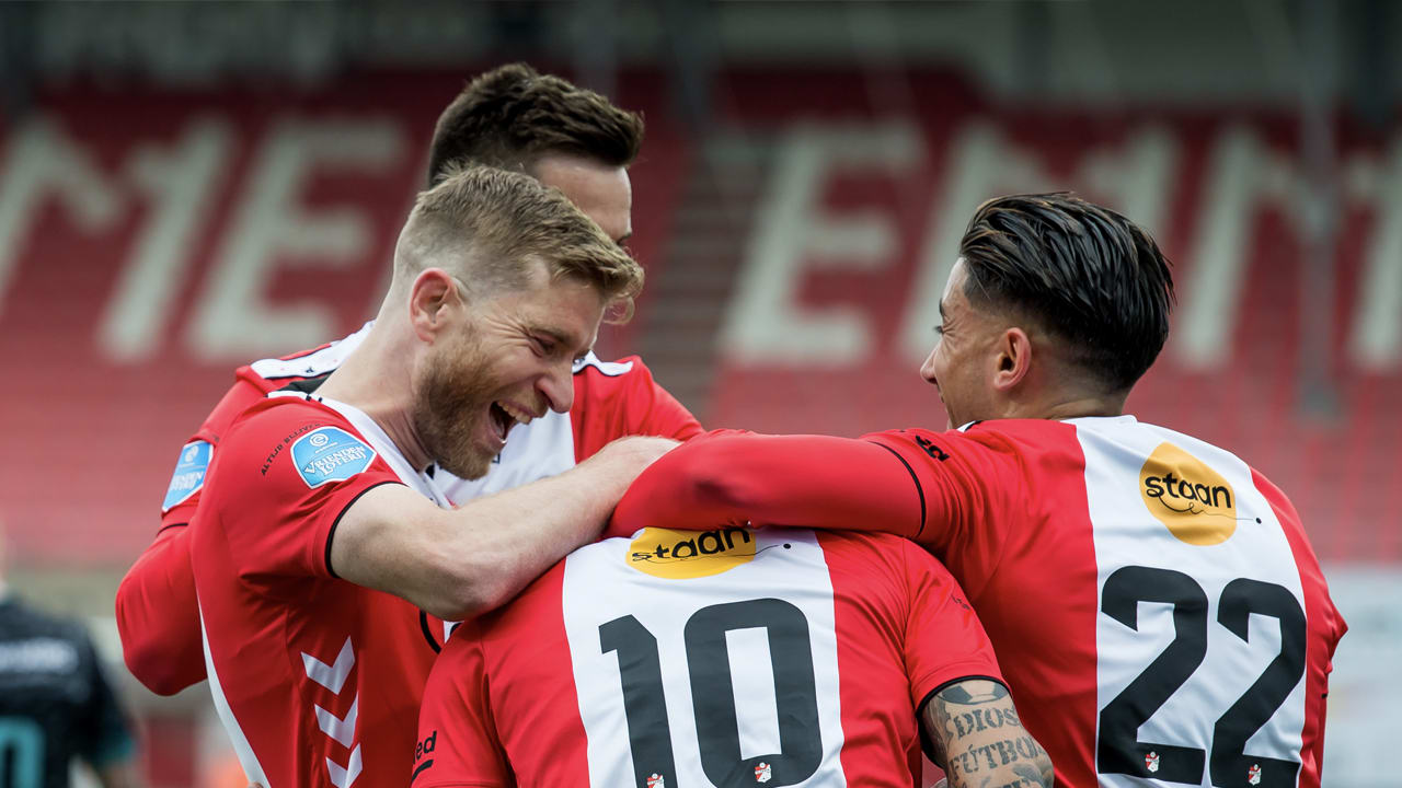 FC Emmen kruipt verder omhoog door zege bij Fortuna
