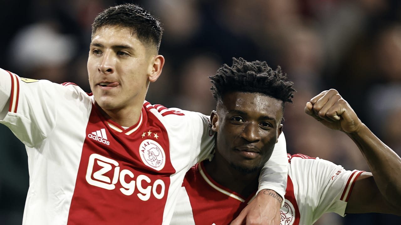 Ajax toont veerkracht en wint van RKC