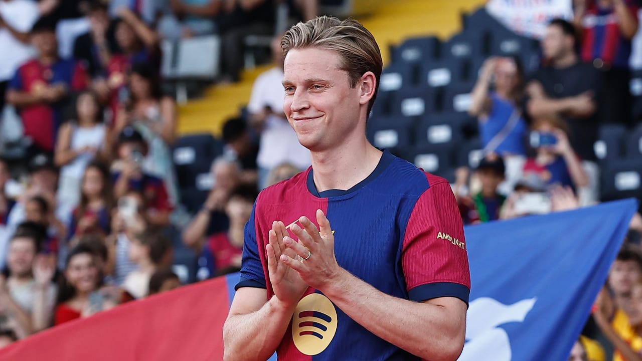 Frenkie de Jong traint weer gedeeltelijk mee met de groep bij FC Barcelona