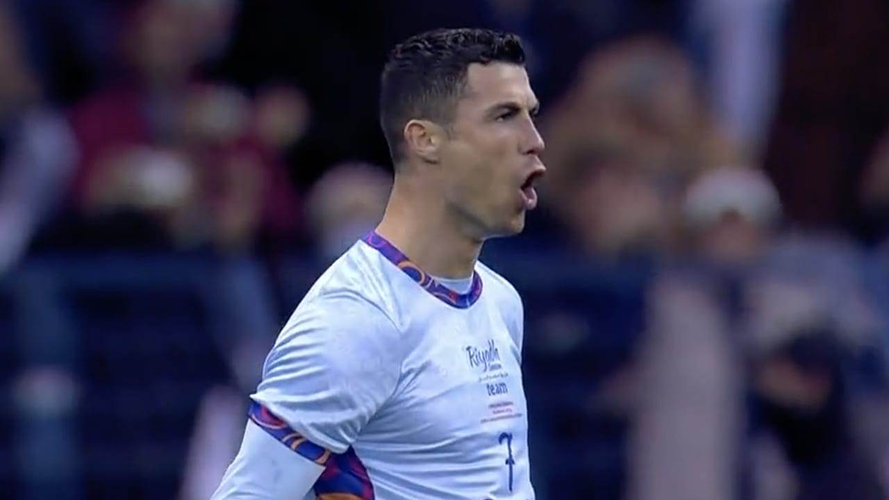 Videogoals: Ronaldo scoort tweemaal bij debuut voor Al-Nassr tegen Messi