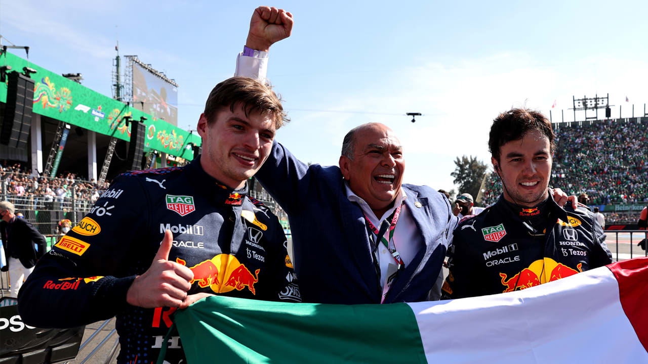 Vader Pérez haalt uit naar Verstappen: 'Checo wint de races die Max niet kan winnen'