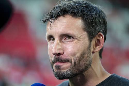 Van Bommel geeft Rigo basisplaats