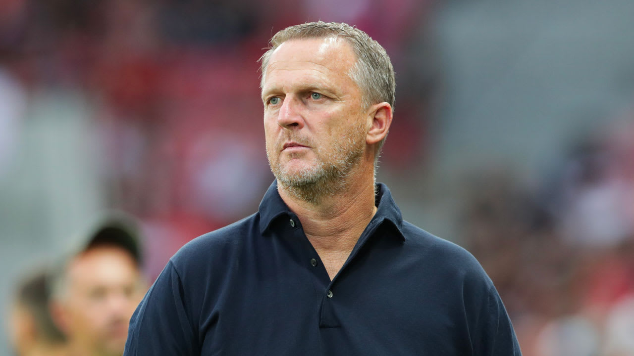 Poolse Lech Poznan ontslaat John van den Brom