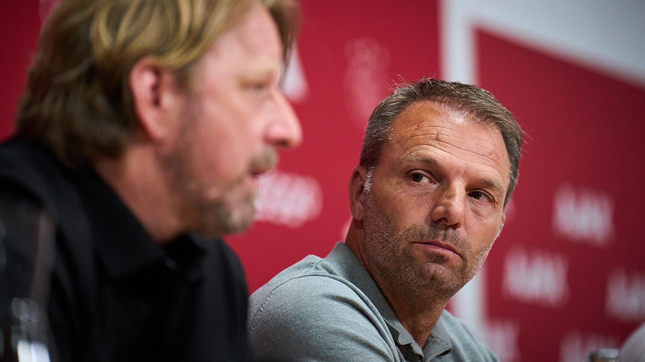 ‘Ajax kunnen we vergeten dit jaar, FC Twente en AZ sla ik véél hoger aan’
