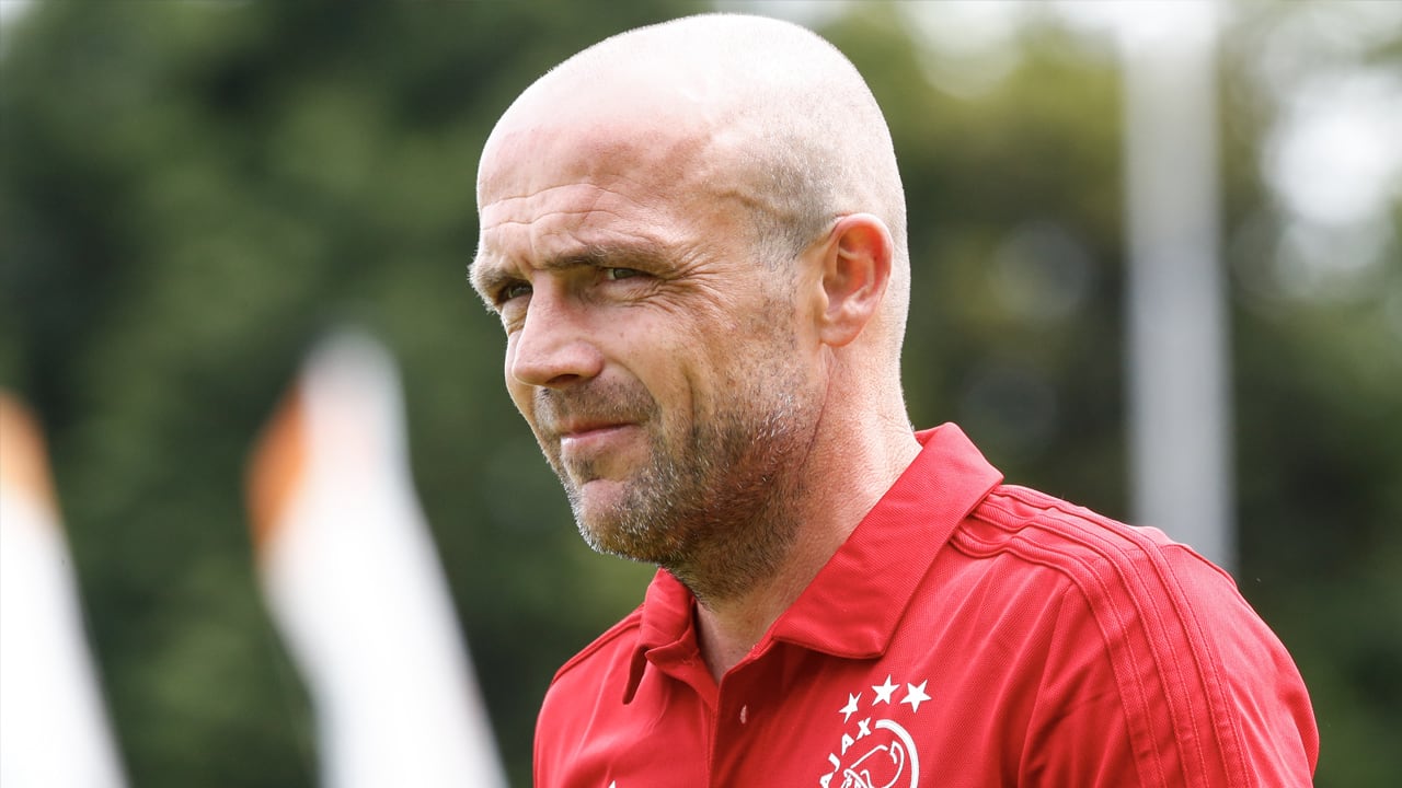 Schreuder vertrekt bij Ajax en wordt hoofdtrainer bij Hoffenheim