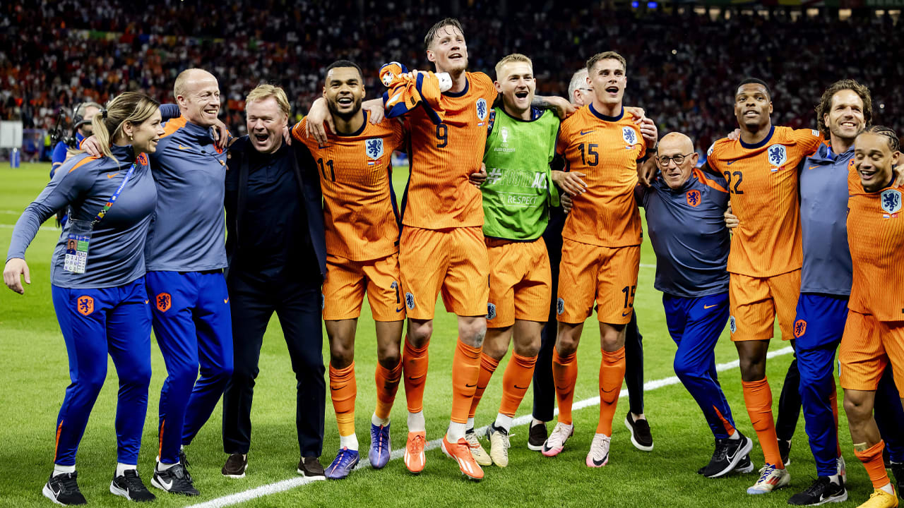 Veel Oranje-shirts uitverkocht, 'afgelopen 25 jaar niet gebeurd'