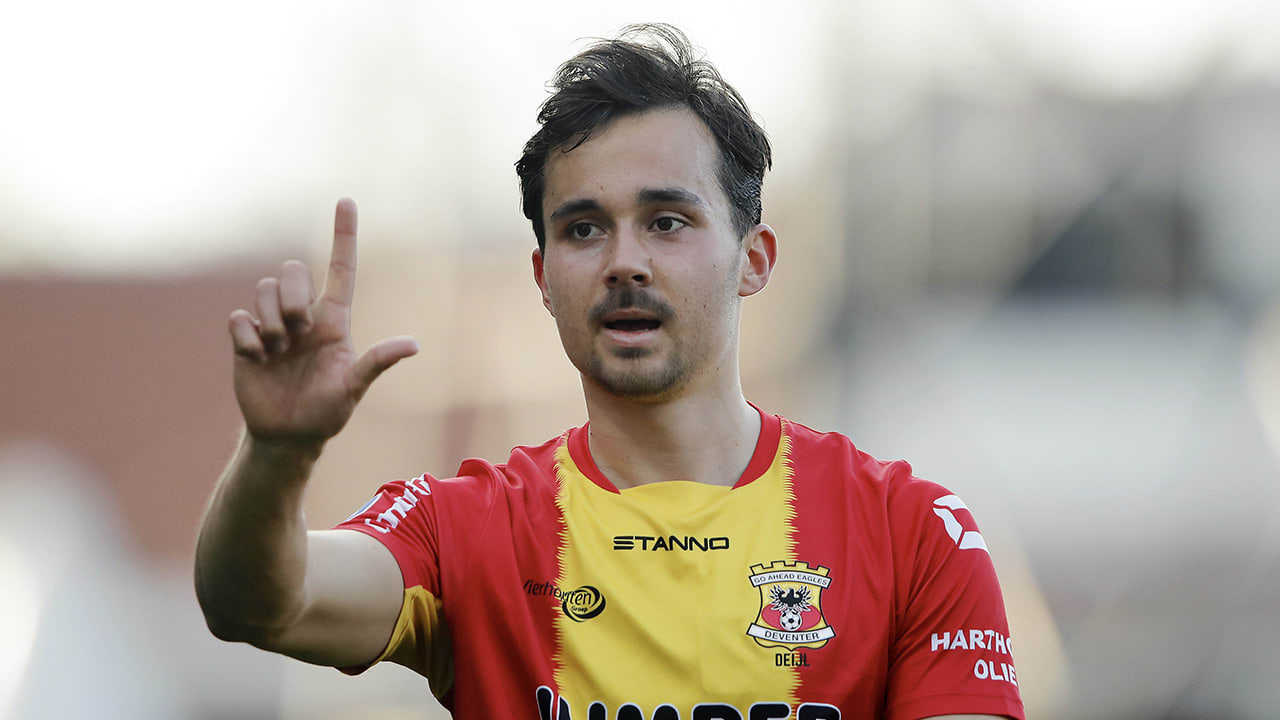 GA Eagles-captain Deijl: 'Er was interesse van club uit een land in oorlog, dat heb ik afgekapt'