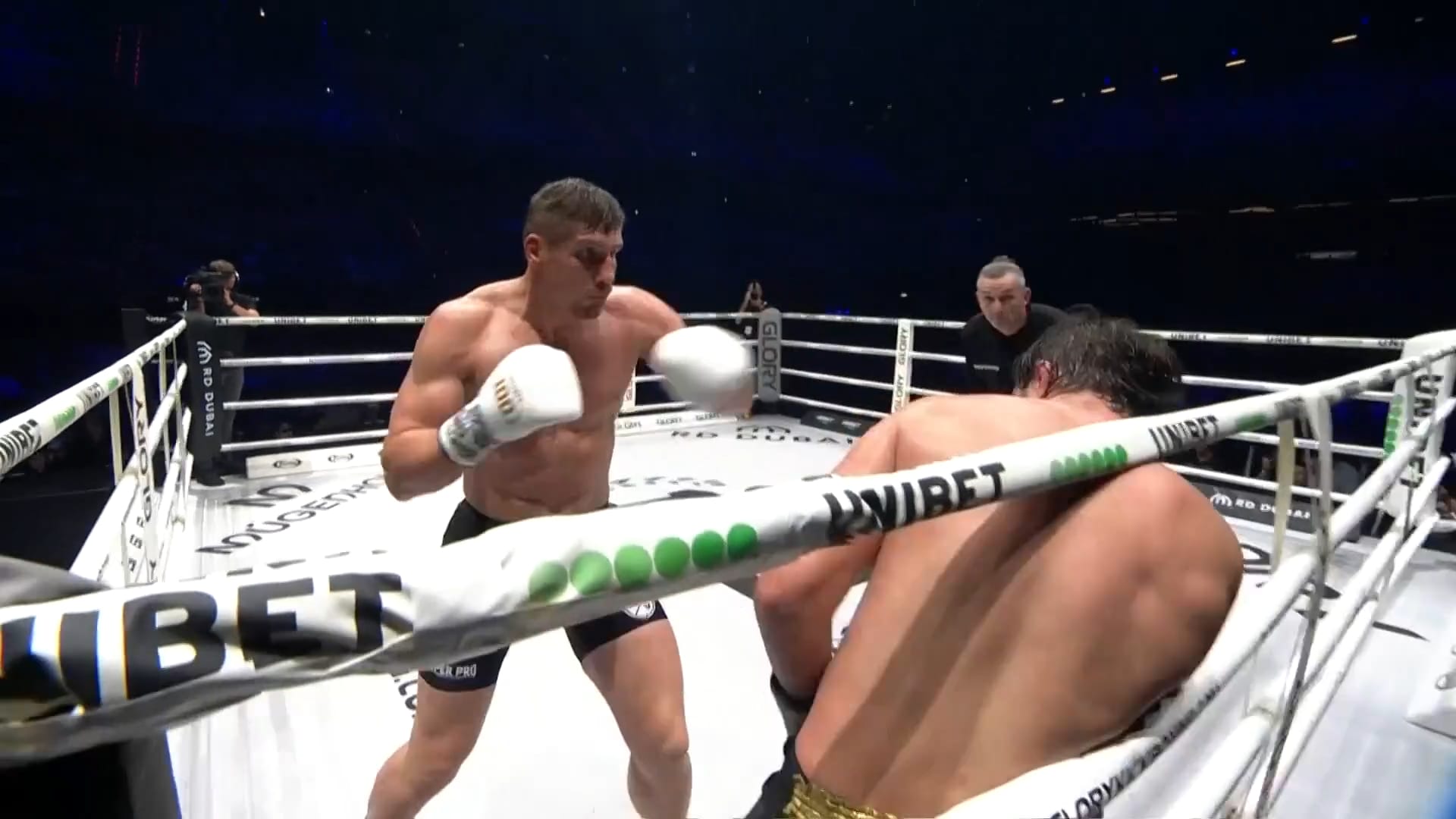 HIGHLIGHTS Rico Verhoeven vs. Artem Vakhitov – GLORY 100