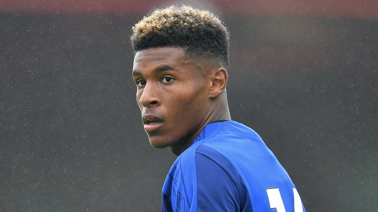 FC Twente huurt Markelo van Everton
