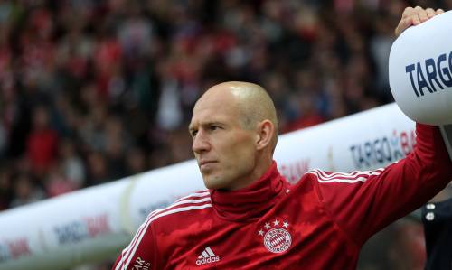 Robben zwaait af met winst van de beker