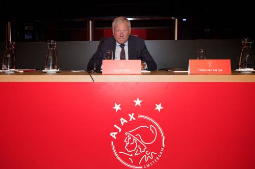 Van Wijk stopt als voorzitter rvc van Ajax