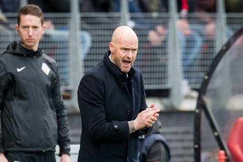 Ten Hag zet titel nog niet uit zijn hoofd