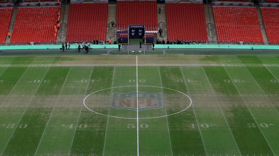 UEFA schrikt van grasmat Wembley