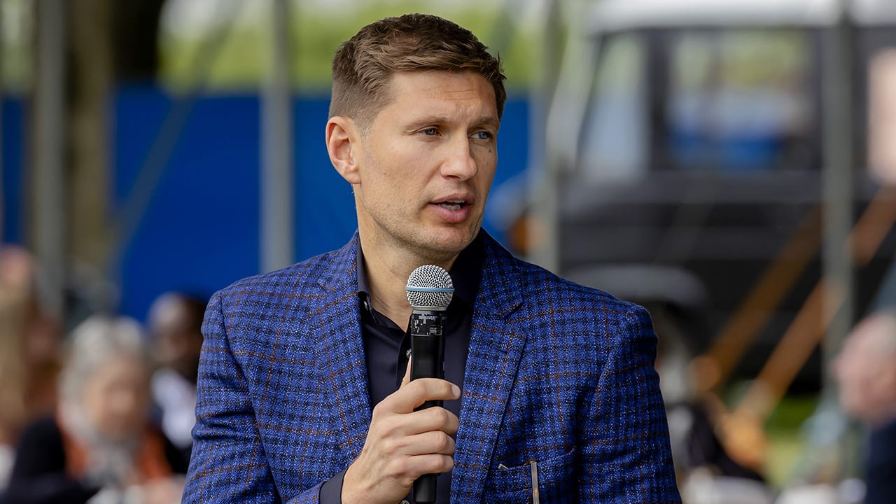 'Ajax sponsort met bod op Spertsyan indirect de oorlog’