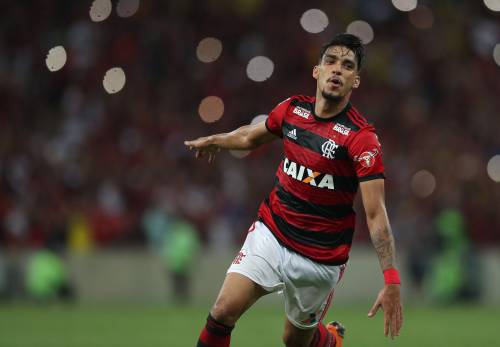 AC Milan strikt Braziliaans talent Paqueta