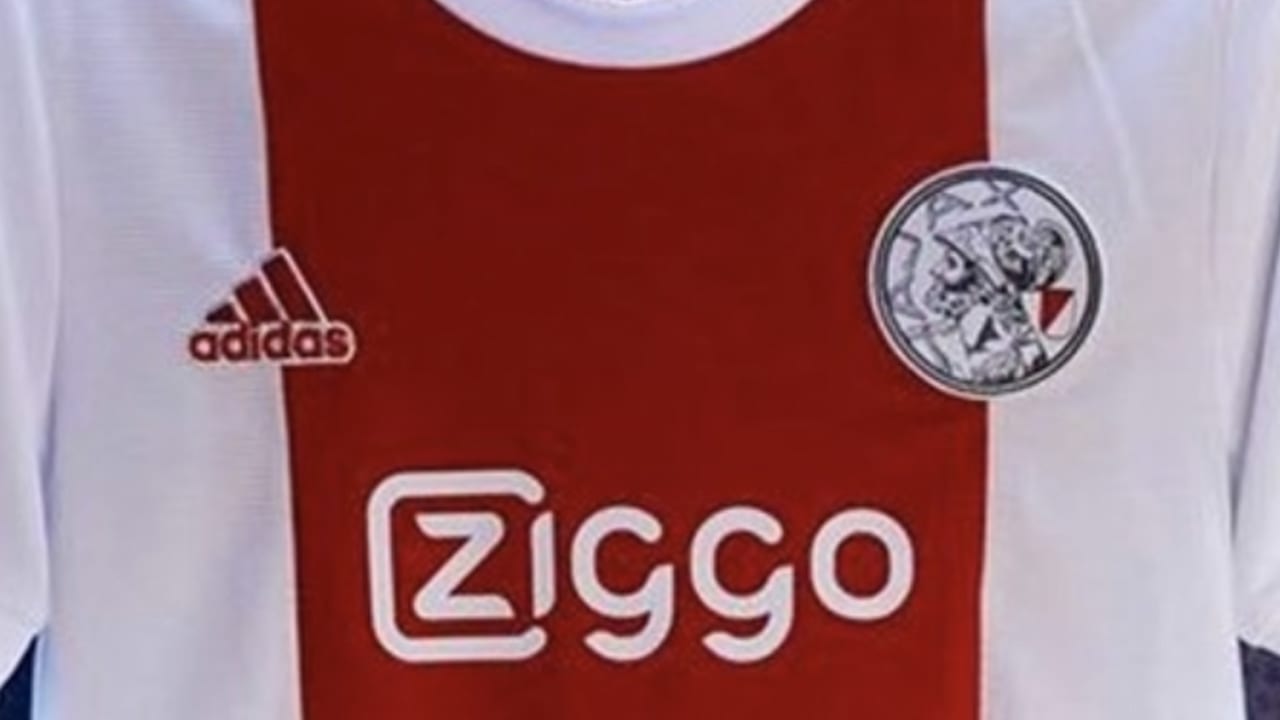UITGELEKT: 'Dit is het nieuwe thuisshirt van Ajax'