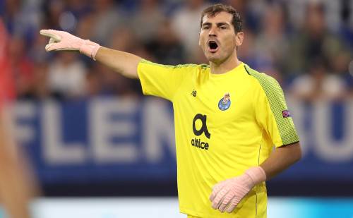 Casillas langer bij FC Porto