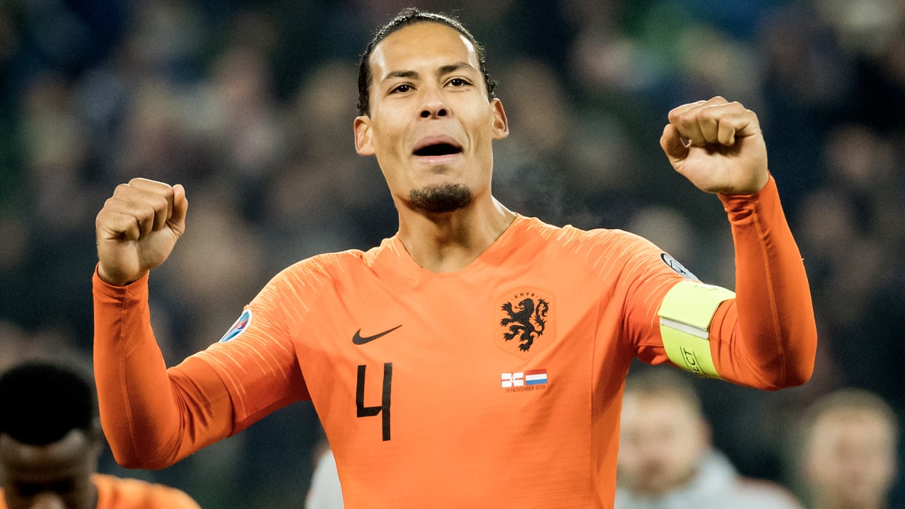 Virgil van Dijk over steunpakket Nederlands voetbal: 'Blij dat we iets terug kunnen doen'