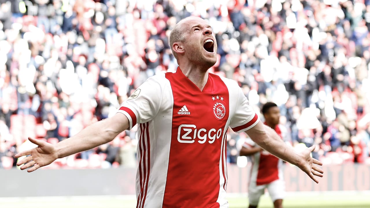 Ajax officieus kampioen na zege op AZ