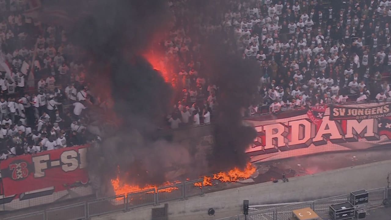 VIDEO: Klassieker later gestart door brand in Johan Cruijff Arena