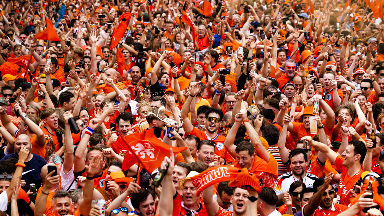 'Eventuele huldiging Oranje vindt plaats op dinsdag in Amsterdam'