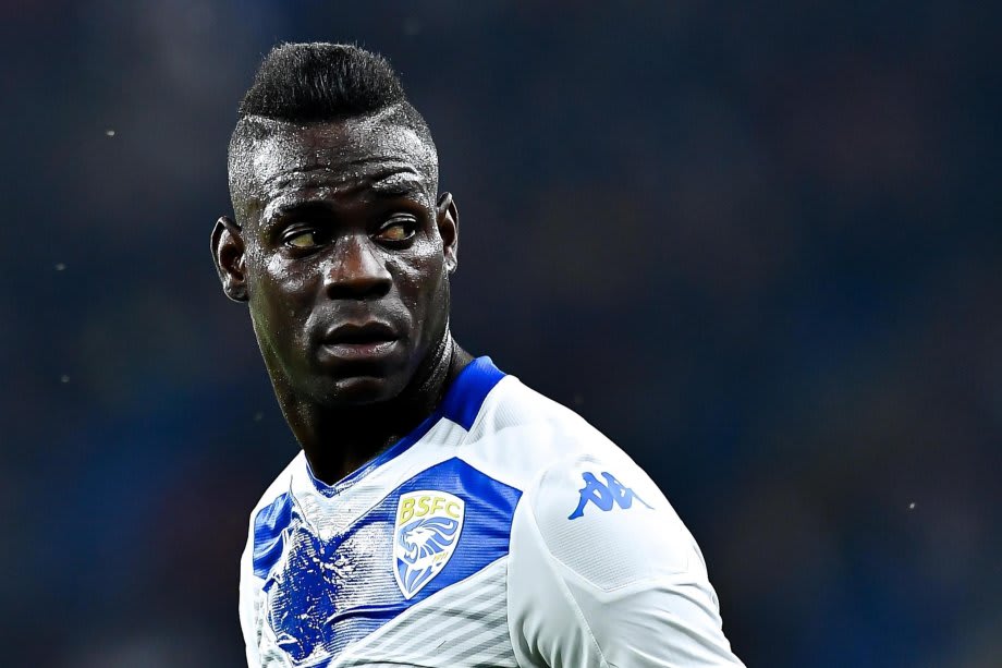 'Brescia ontslaat Balotelli na onprofessioneel gedrag'