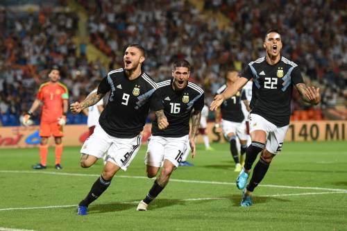 Argentinië wint weer met 2-0 van Mexico