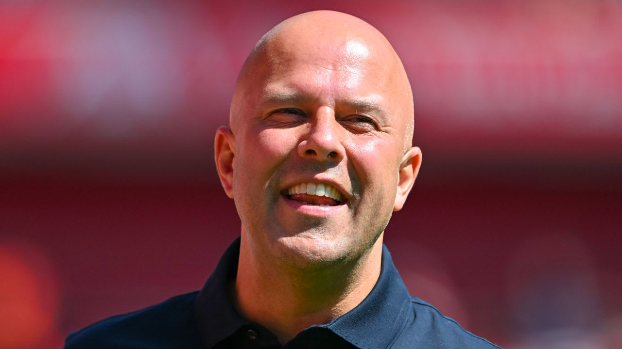 Arne Slot blijft koploper met Liverpool na nipte zege op Crystal Palace