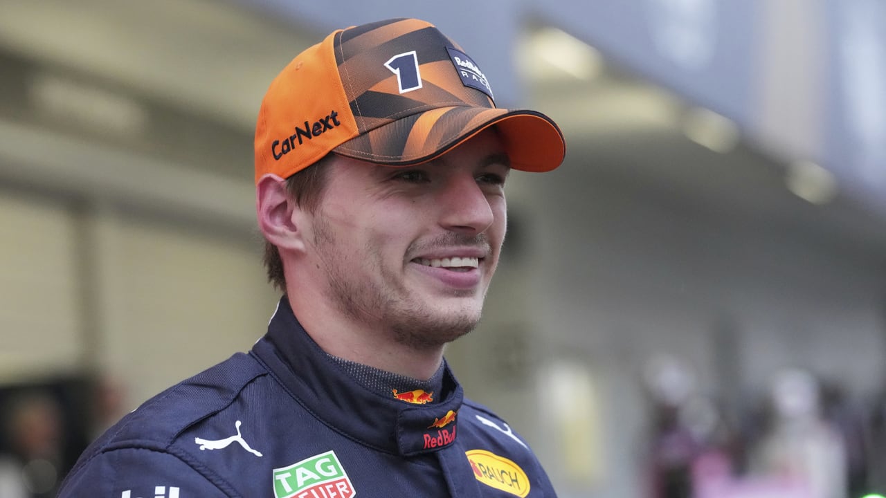 Verstappen na verwarrende GP van Japan: 'Ben ik wereldkampioen?'