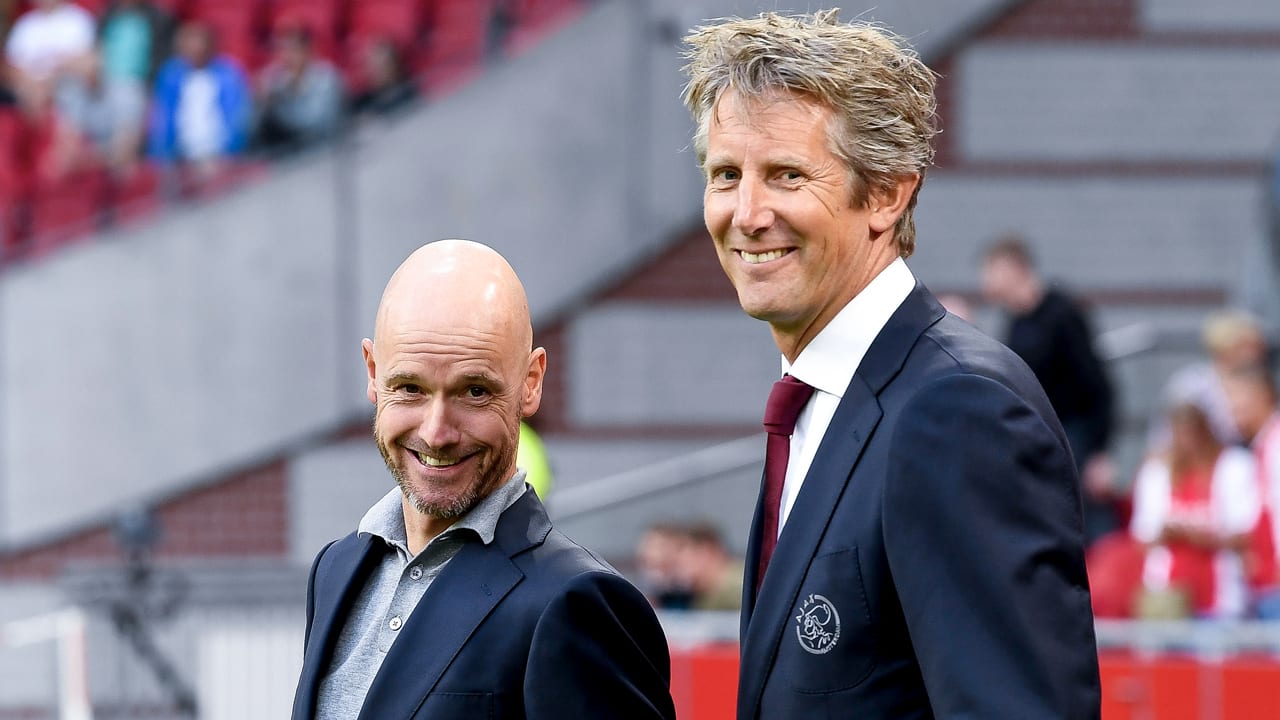 Ajax beloont gulle fans met retrojack
