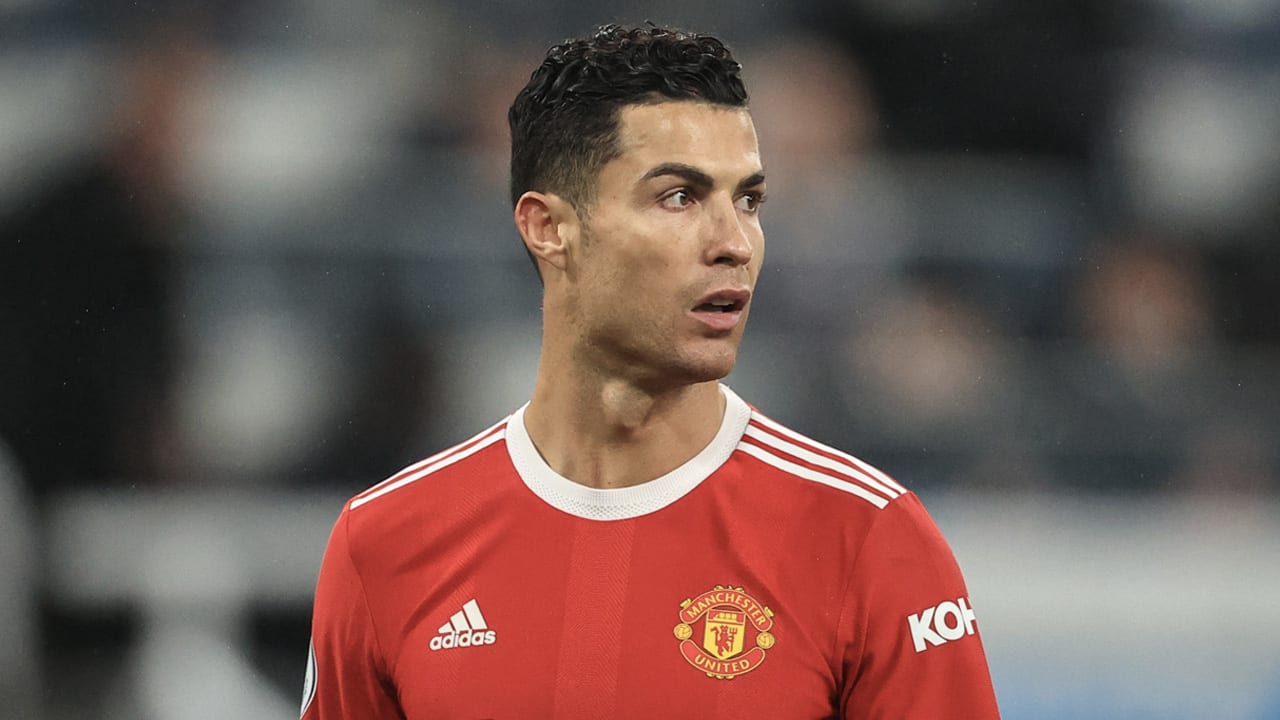 Ronaldo reist niet met ManUnited mee naar trainingskamp