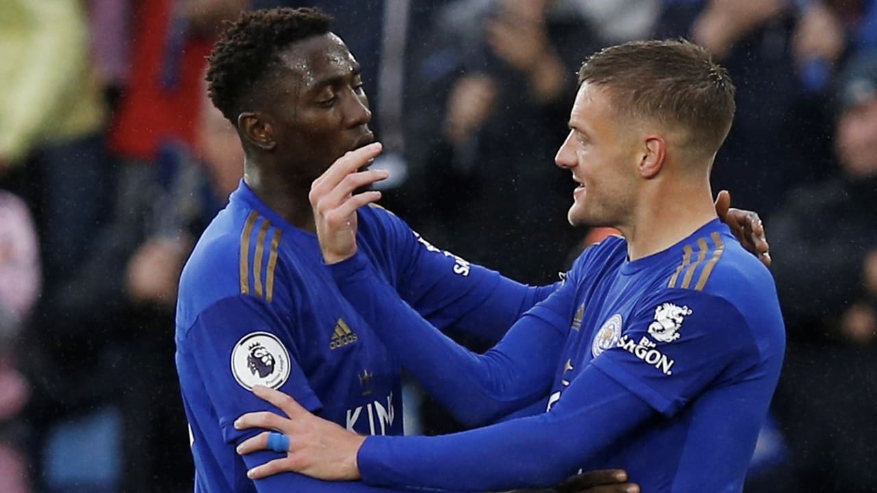 Leicester City klimt naar derde plaats