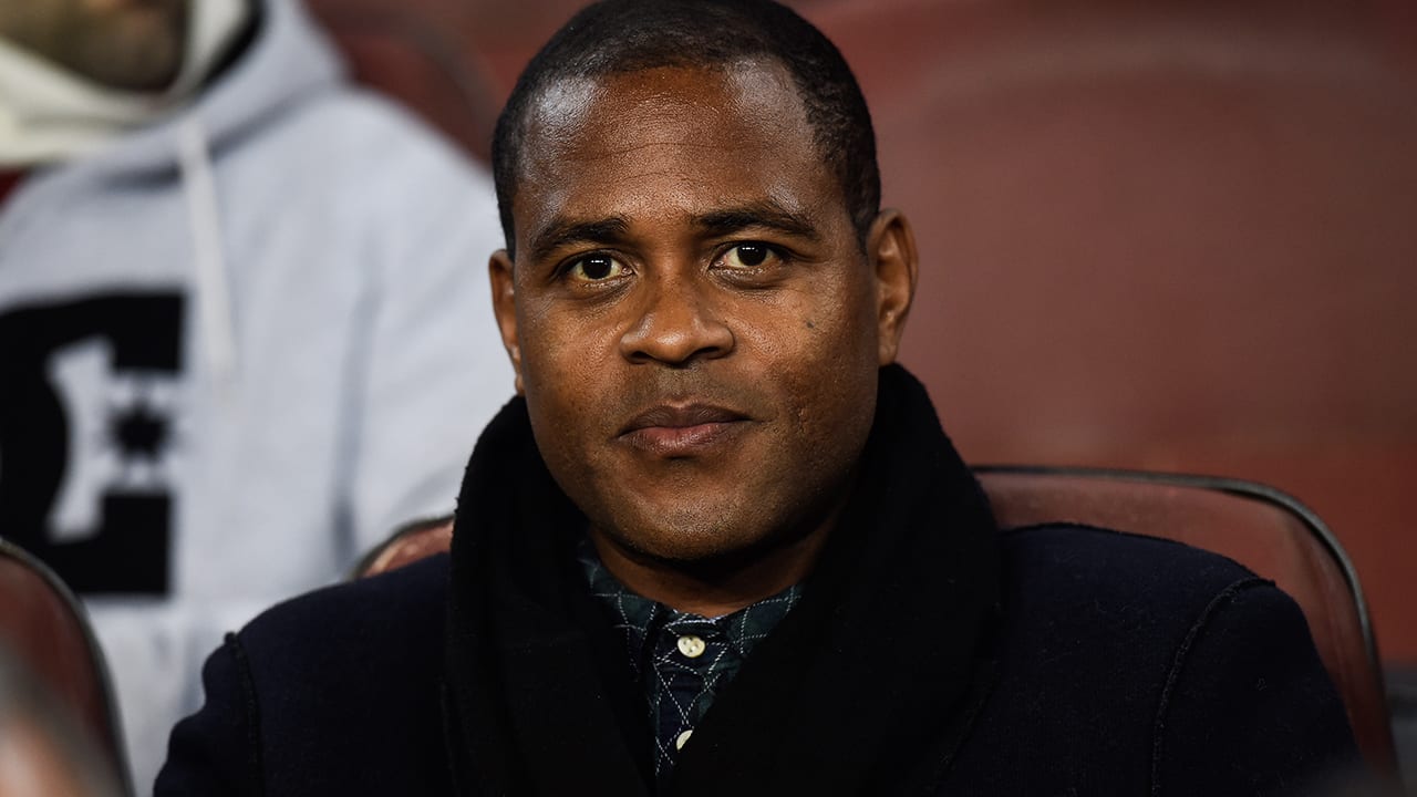 'Spelers Barcelona zien in Kluivert ideale opvolger van Setién'