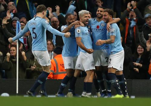 Manchester City zet United op 12 punten