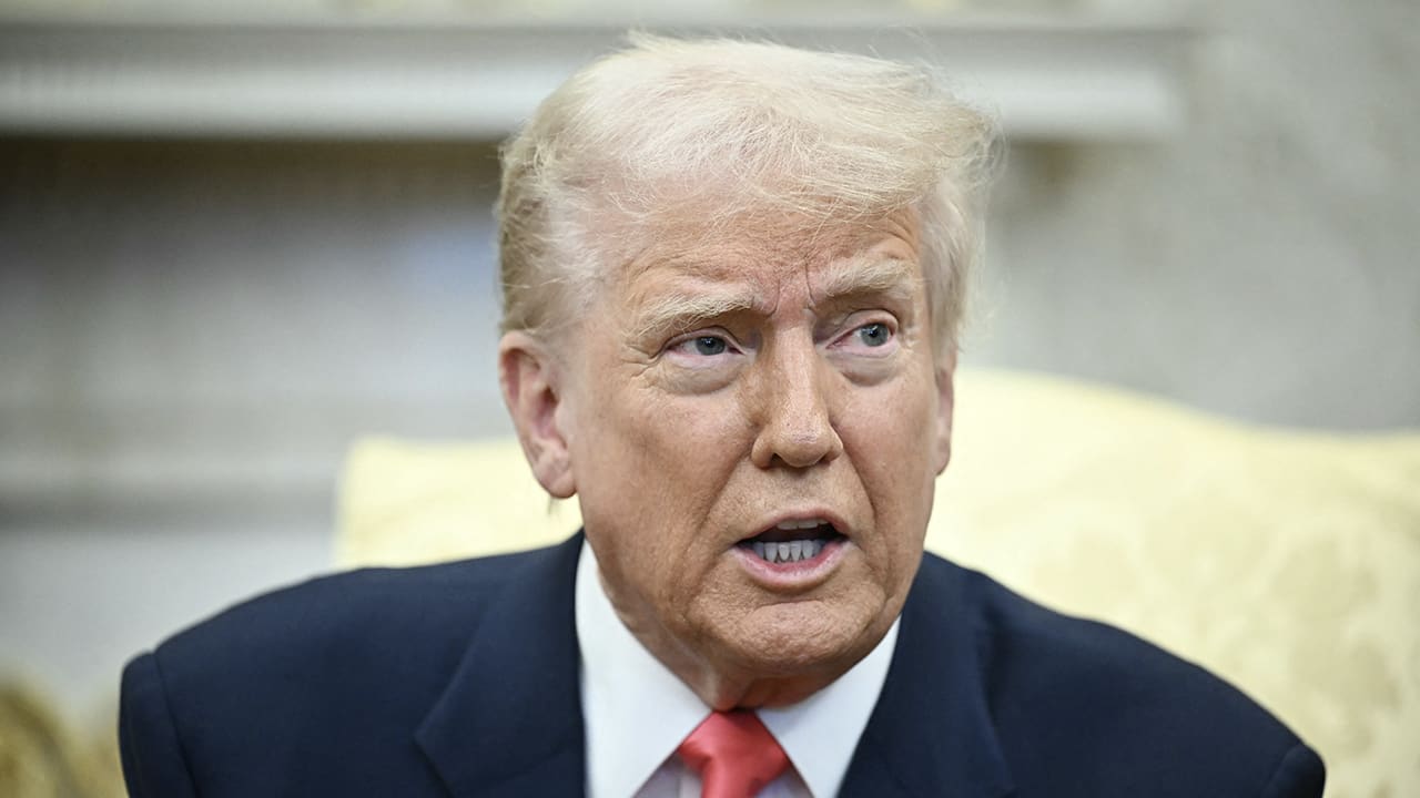 Trump dreigt met heffing van 200 procent op wijn, champagne en andere drank uit Europa