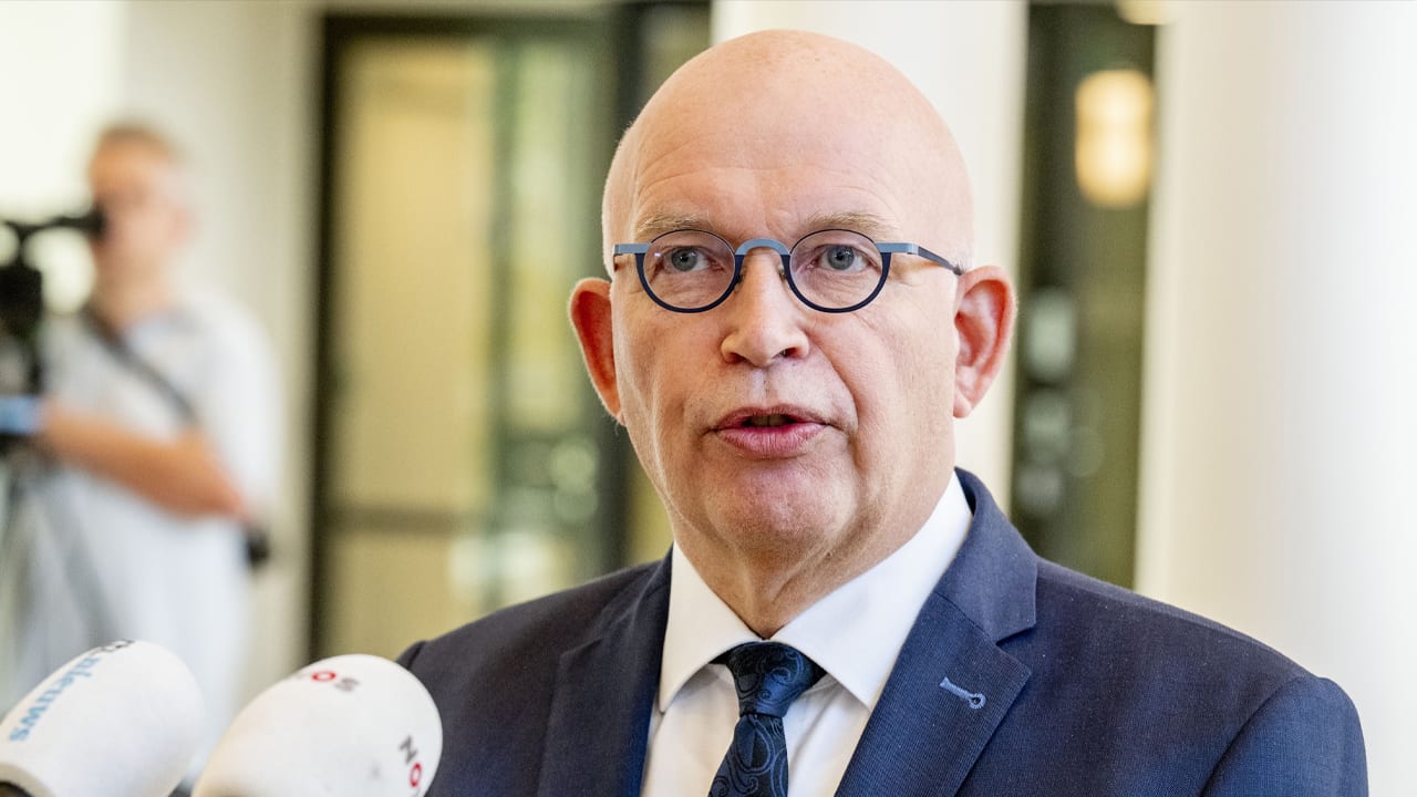 Landbouwminister Henk Staghouwer stapt op